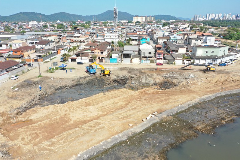 Começa nova fase nas obras dos piscinões de macrodrenagem do Rio Santo