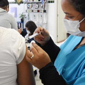 Campanha de vacinação contra a gripe entra em nova etapa em Praia Grande