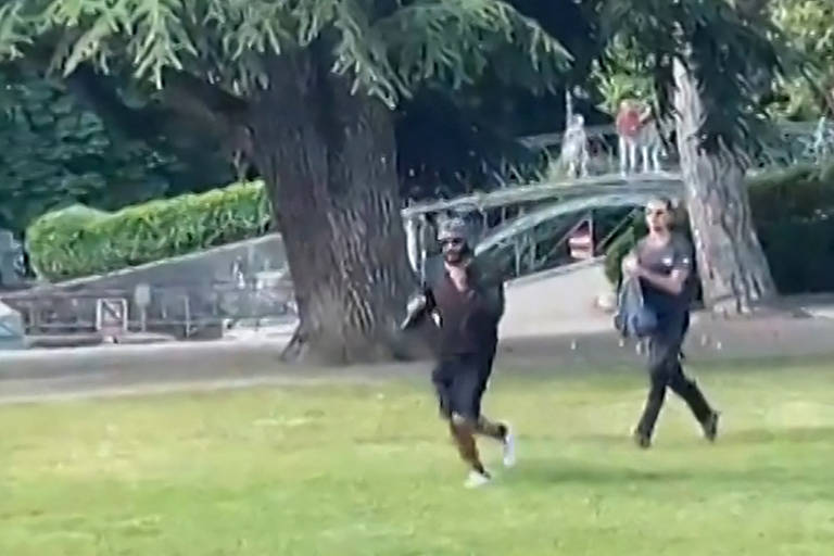Homem que enfrentou esfaqueador de crianças na França é exaltado como  'herói da mochila' - BS9