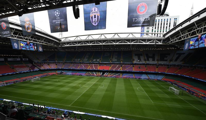 Palco da final da Champions League, Estádio Olímpico Atatürk