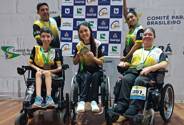 Atletas de Guarujá conquistam três medalhas no Festival Escola de